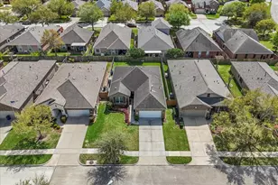 709 Pienza Ln, League City, TX 77573 - Photo 4