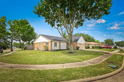 2026 Lazy Lane, Missouri City, TX 77489 - Photo 1