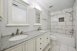 12310 Robin Mdw Cir, Stafford, TX 77477 - Photo 24