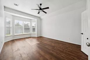 12310 Robin Mdw Cir, Stafford, TX 77477 - Photo 8