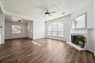 12310 Robin Mdw Cir, Stafford, TX 77477 - Photo 6