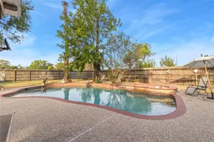 1014 E Canal Rd, Highlands, TX 77562 - Photo 30