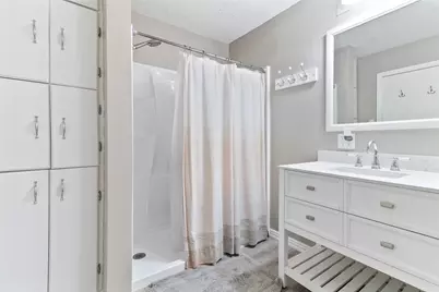 232 Laurel Street, Lake Jackson, TX 77566 - Photo 12