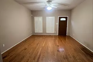 2211 Naomi St, Houston, TX 77054 - Photo 2