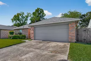 2510 Old Fort Rd, Sugar Land, TX 77479 - Photo 6