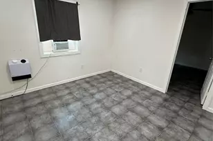 7003 Hoffman B St, Houston, TX 77028 - Photo 2