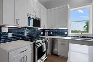 675 Seaside Dr, Crystal Beach, TX 77650 - Photo 12