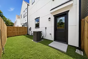 5518 Wheatley St, Houston, TX 77091 - Photo 4