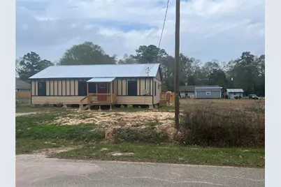 907 Daniel, Cleveland, TX 77327 - Photo 2