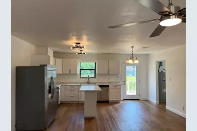 907 Daniel, Cleveland, TX 77327 - Photo 16