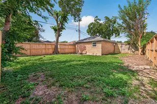 103 E Janisch Rd, Houston, TX 77022 - Photo 26