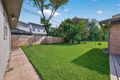 103 E Janisch Road, Houston, TX 77022 - Photo 14