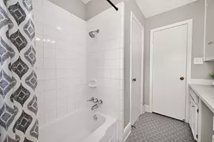 103 E Janisch Rd, Houston, TX 77022 - Photo 12