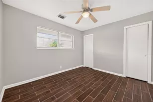 103 E Janisch Rd, Houston, TX 77022 - Photo 10