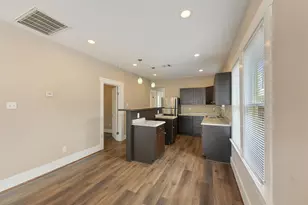 1107 Melbourne St, Houston, TX 77022 - Photo 6