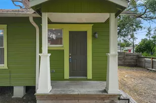 1107 Melbourne St, Houston, TX 77022 - Photo 2