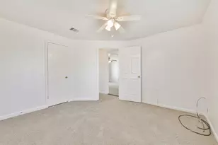 332 N 7th St, La Porte, TX 77571 - Photo 16