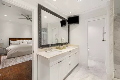 405 Welch Street, Houston, TX 77006 - Photo 28