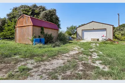 169 Lowrey Circle, Springtown, TX 76082 - Photo 14