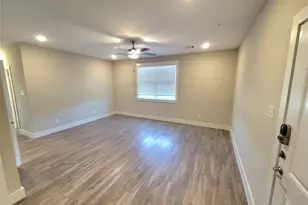 1620 Oak Tree Dr, Houston, TX 77080 - Photo 1