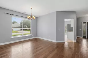 9327 Restover Ln, Houston, TX 77064 - Photo 8