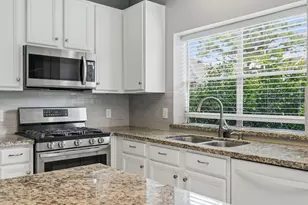 9327 Restover Ln, Houston, TX 77064 - Photo 4