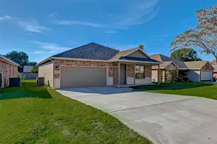 7074 Gentle Breeze Dr, Willis, TX 77318 - Photo 1