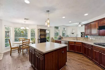 222 Willowood Drive, League City, TX 77573 - Photo 8