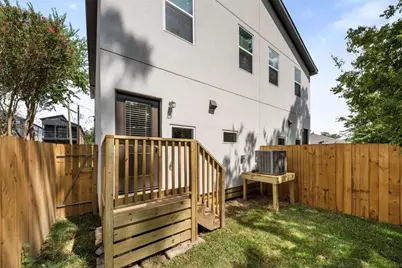 1220 E 33rd Street, Houston, TX 77022 - Photo 22
