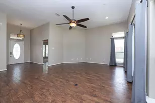 105 Lawrence Marshall Dr, Hempstead, TX 77445 - Photo 12