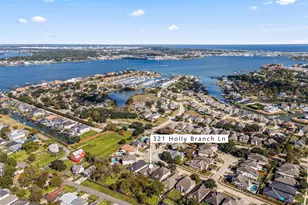 321 Holly Branch Ln, Kemah, TX 77565 - Photo 20