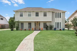 5210 Green Springs Dr, Houston, TX 77066 - Photo 2