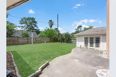 5210 Green Springs Drive, Houston, TX 77066 - Photo 32