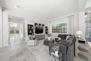 2615 Yupon St, Houston, TX 77006 - Photo 12