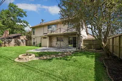 813 Lakeview Drive, Sugar Land, TX 77498 - Photo 24