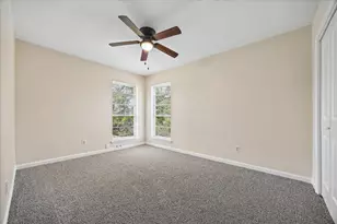 813 Lakeview Dr, Sugar Land, TX 77498 - Photo 18