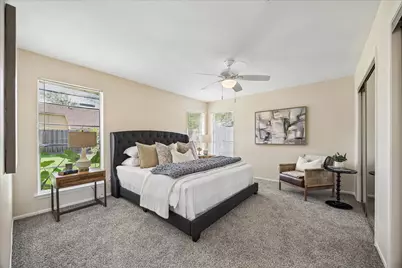 813 Lakeview Drive, Sugar Land, TX 77498 - Photo 4