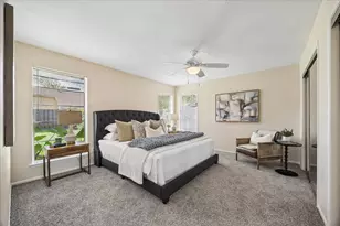 813 Lakeview Dr, Sugar Land, TX 77498 - Photo 4