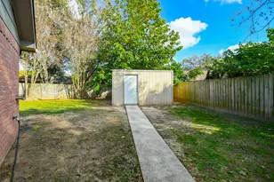 6803 La Violetta Dr, Houston, TX 77083 - Photo 48