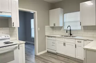 2609 3rd St, Rosenberg, TX 77471 - Photo 2
