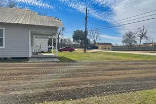 2609 3rd St, Rosenberg, TX 77471 - Photo 12