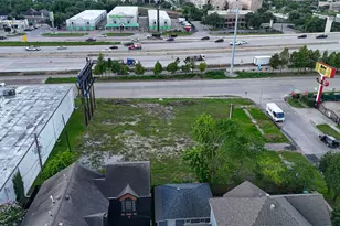 330 Harvard St, Houston, TX 77007 - Photo 8