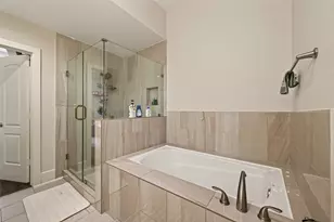 2020 McGowen St, Houston, TX 77004 - Photo 32