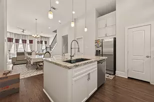 2020 McGowen St, Houston, TX 77004 - Photo 12