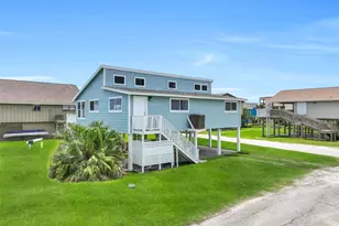 21423 Gulf Dr, Galveston, TX 77554 - Photo 1
