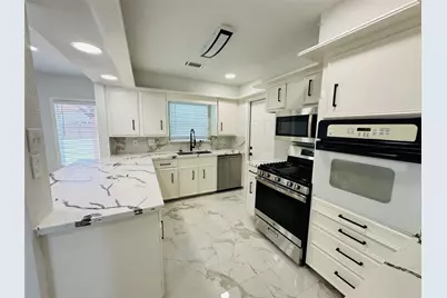 7131 Carvel Lane, Houston, TX 77074 - Photo 16