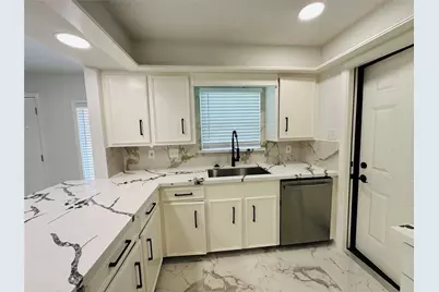 7131 Carvel Lane, Houston, TX 77074 - Photo 12