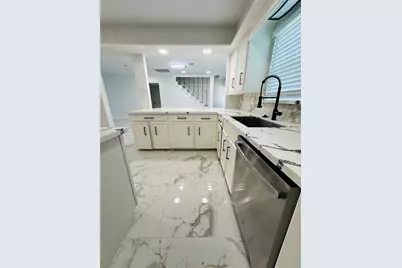 7131 Carvel Lane, Houston, TX 77074 - Photo 14