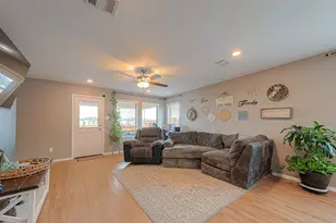 768 Delaney Cove Ct, La Marque, TX 77568 - Photo 6