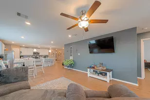 768 Delaney Cove Ct, La Marque, TX 77568 - Photo 8